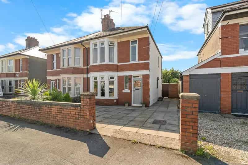 3 Bedroom Semi-Detached House for Sale