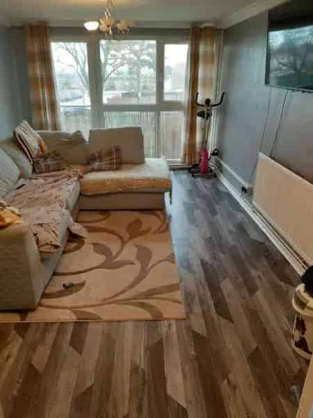 2 Bedroom Flat in Stevenage Near Shops and Parks