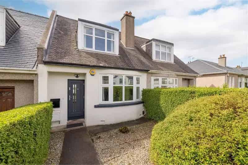 2 Bed Terraced House Craigleith South Facing Garden