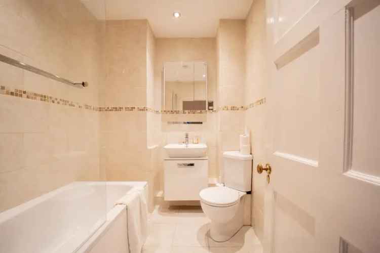 2 Bedroom Flat Bath City Centre Apartment Private Parking Lift Access
