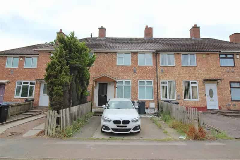 2 Bedroom Mid Terrace House for Sale