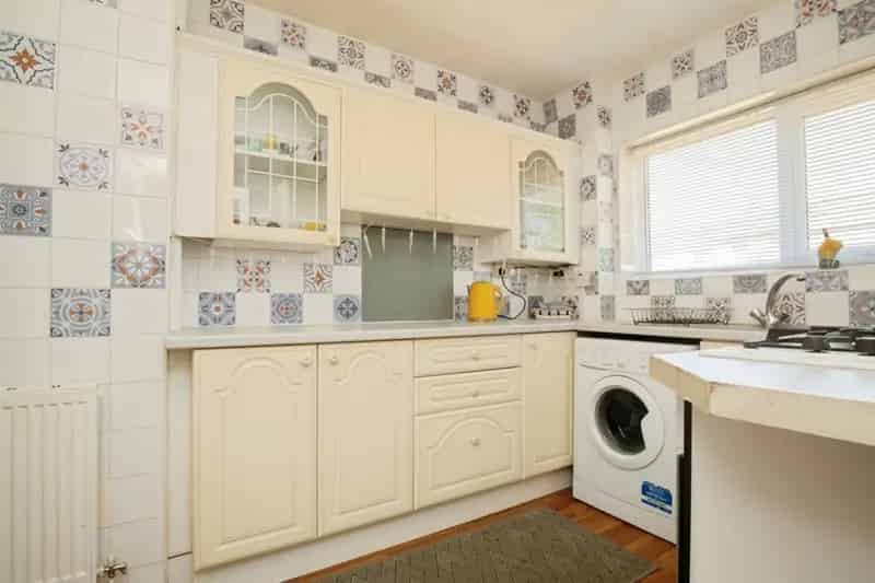 2 Bedroom Semi-Detached House in Caerau