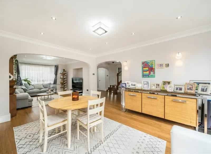5 Bedroom Detached House Haymills Estate West Acton North Ealing