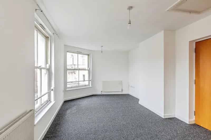 1 Bedroom Flat for Sale in Bristol