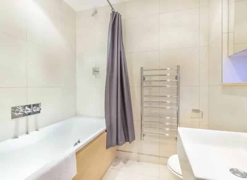 One Bedroom Apartment Near City and Canary Wharf