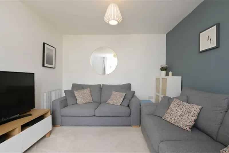 3 Bed Semi-Detached House South Gyle Edinburgh
