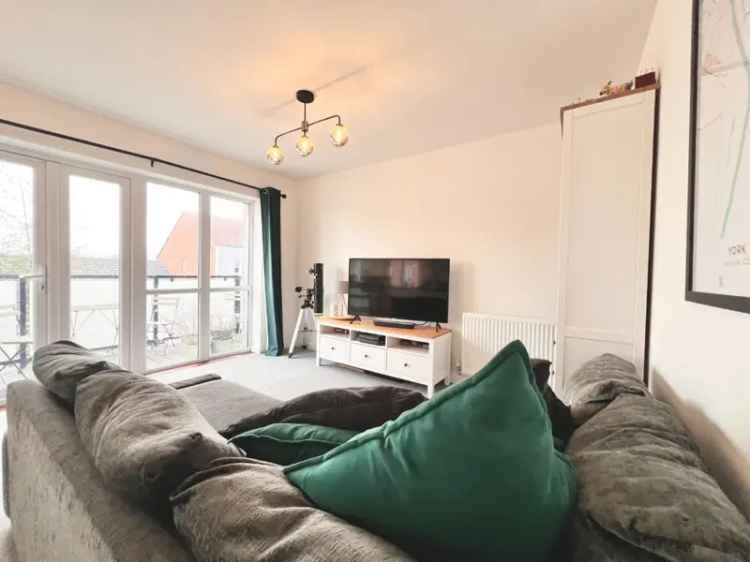 2 Bedroom Flat for Sale in Repton Park Ashford