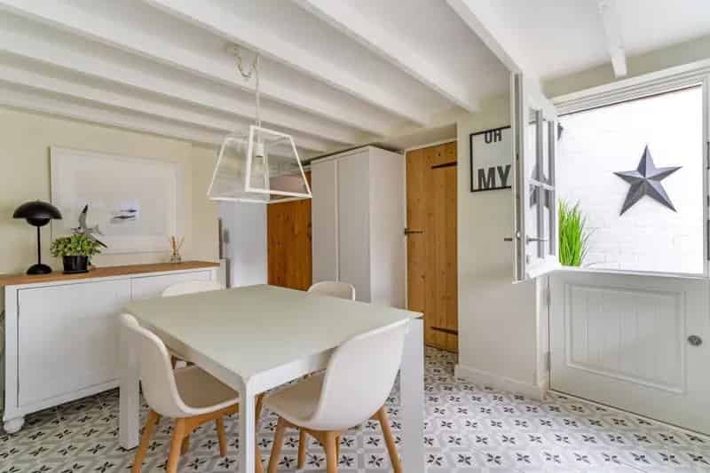 2 Bedroom Link Detached House for Sale