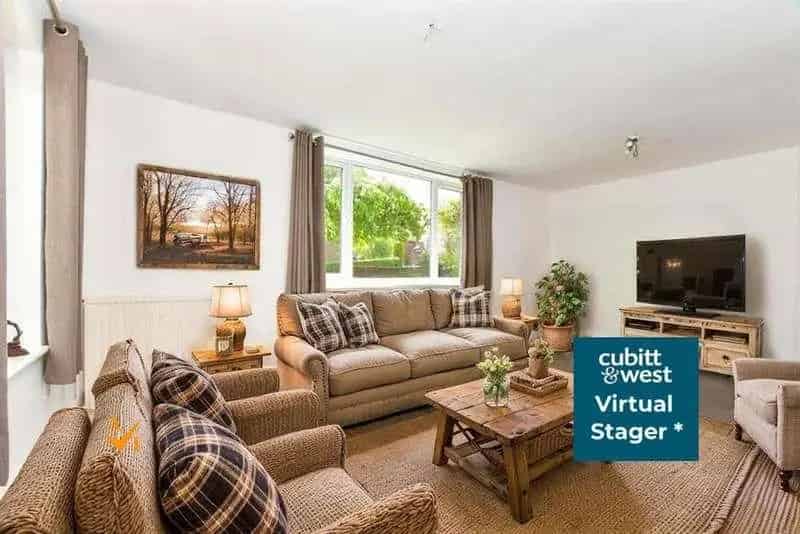 5 Bed Detached House For Sale Near Park