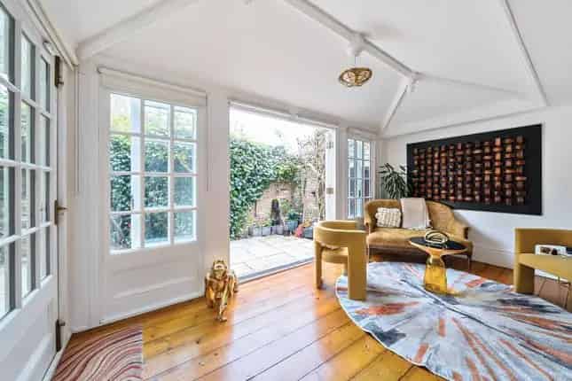 4 Bedroom Grade II Listed House West Greenwich