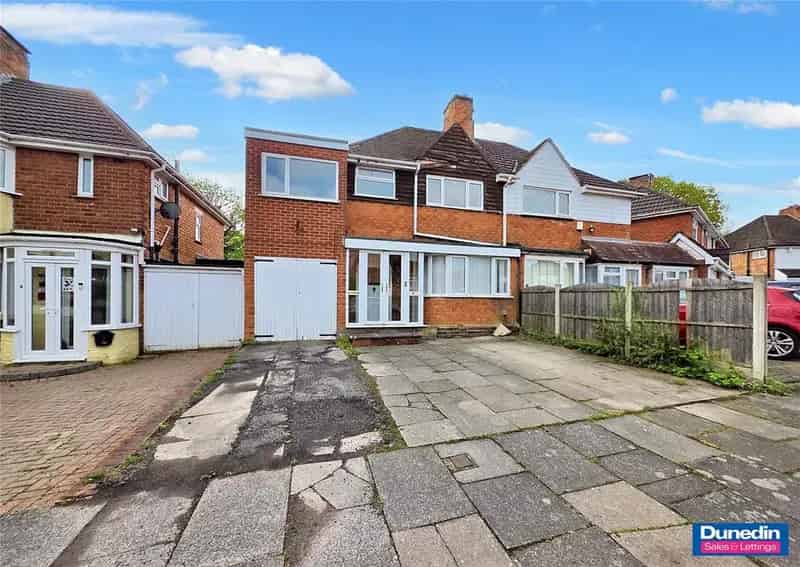 4 Bedroom Semi-Detached House for Sale