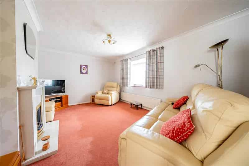 Wetherby 2-Bedroom Detached Bungalow - Ideal Downsizer