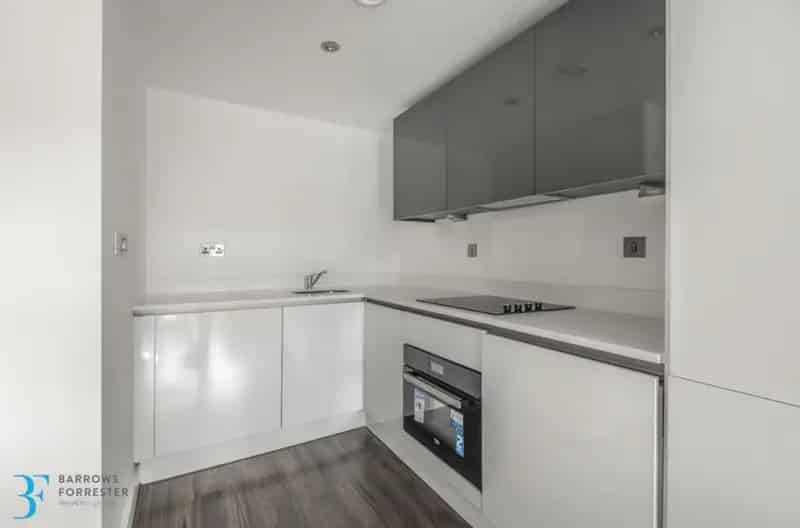 1 Bedroom Apartment Wrentham Street