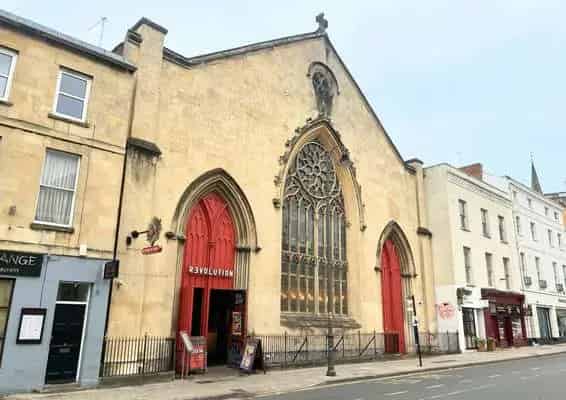 Grade II Listed Building For Sale or Lease in Cheltenham
