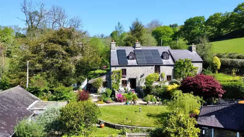 4 Bedroom Detached House for Sale Llanwrda Carmarthenshire