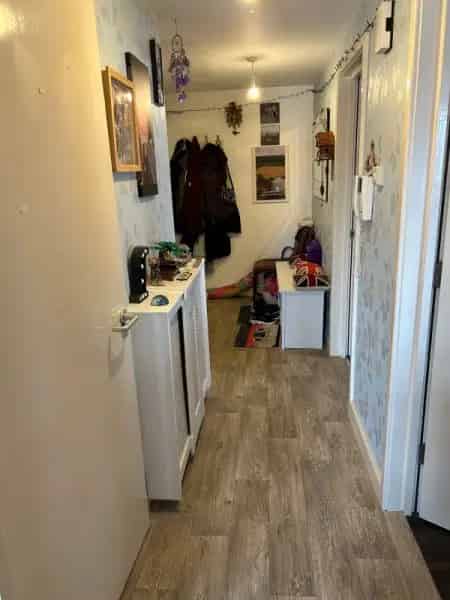 Studio Flat Big Bedroom Big Kitchen Quiet Area
