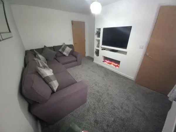 House For Rent in Kirklees, England