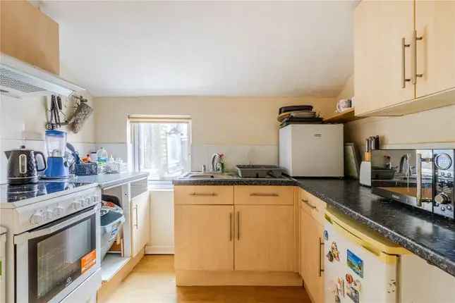 3 Bedroom Maisonette for Sale in Bedminster Bristol