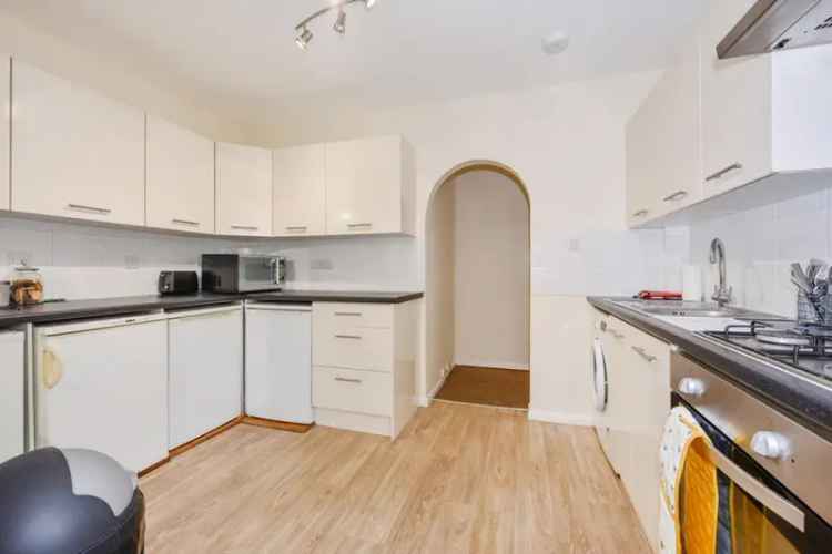 5 Bedroom Student House Near Winchester University - Fantastic Investment