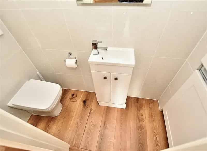 3 Bedroom Barn Conversion To Rent Berkhamsted