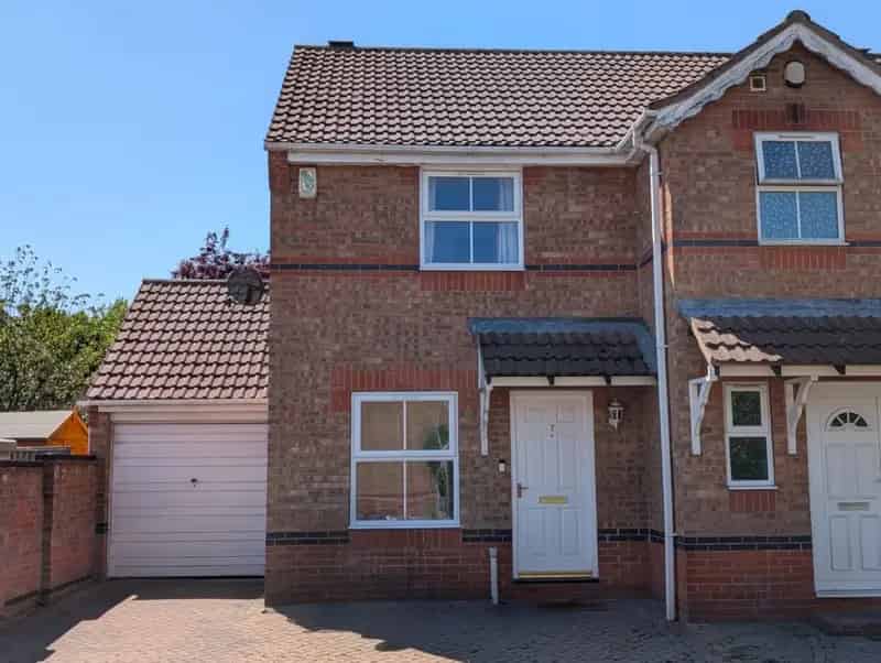 2 Bedroom House For Sale