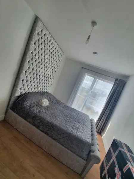 Flat For Rent in Tendring, England