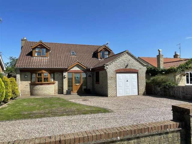 3 bedroom detached house for sale