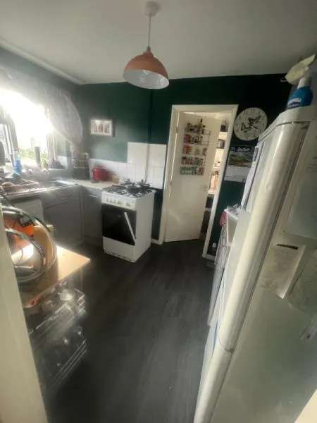 Flat For Rent in Chesterfield, England