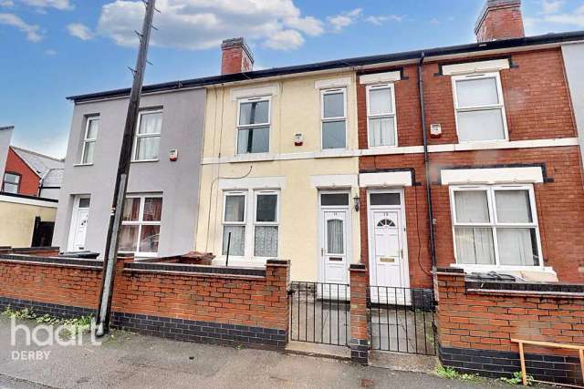 3 Bedroom House with Garden in Popular Area