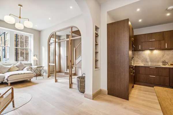 Montagu Mews North, Marylebone, London, W1H 2JU | Property for sale | Savills