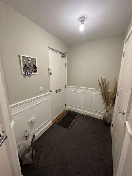 Flat For Rent in Arun, England