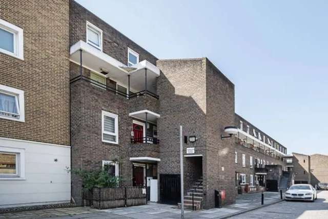 Maisonette to rent in Patriot Square, Bethnal Green, London E2