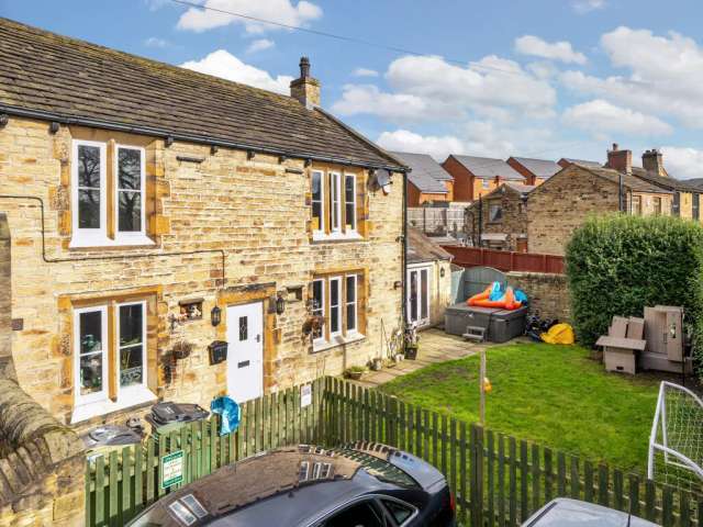 House For Sale in Barnsley, England