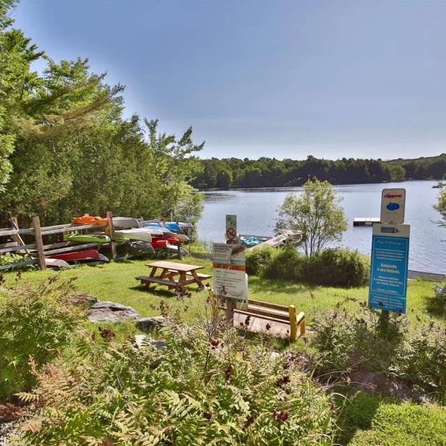 Lac des Sittelles Domaine Property with 4 Beach Access