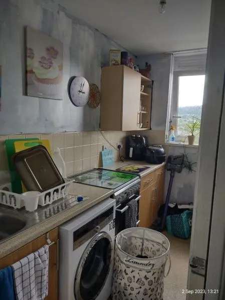 Flat For Rent in Macclesfield, England