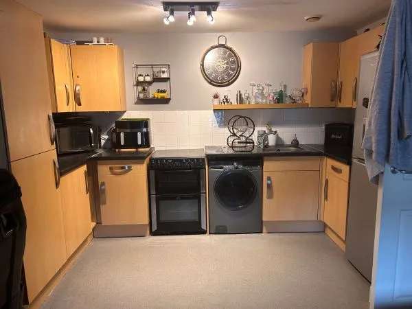 Flat For Rent in Basildon, England