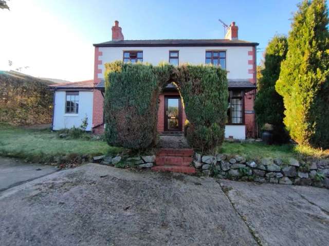 3 Bedroom Detached House in Minera with Garden and Garage