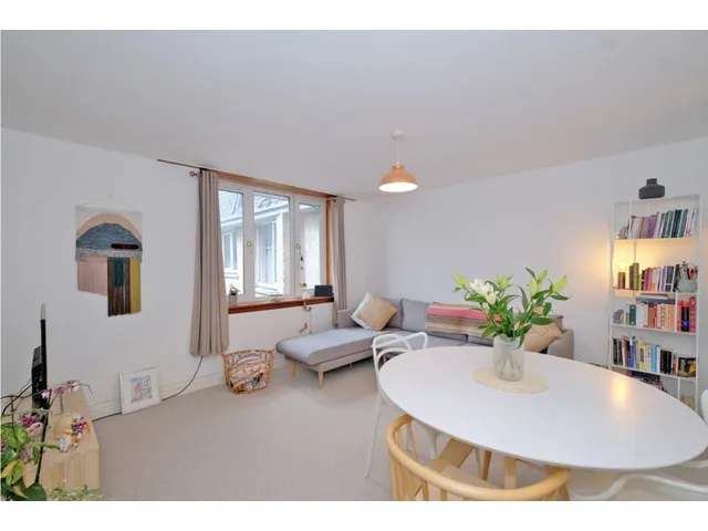 1 bedroom flat  for sale