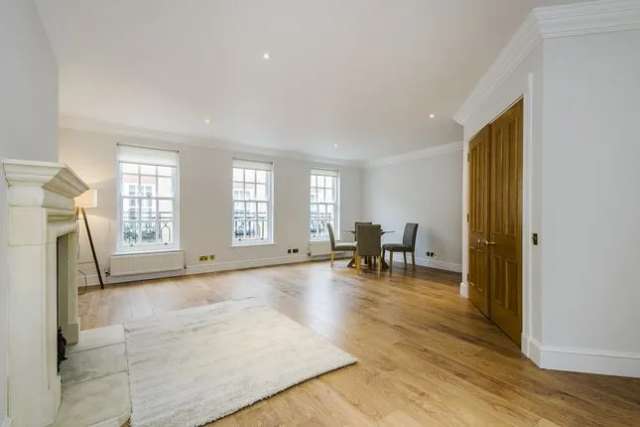 Mews house to rent in Farrier Walk, London SW10