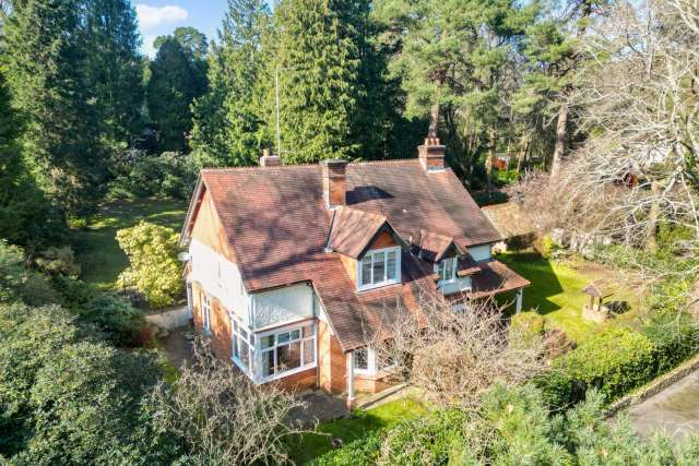 Detached House for sale with 4 bedrooms, Western Road, Branksome Park