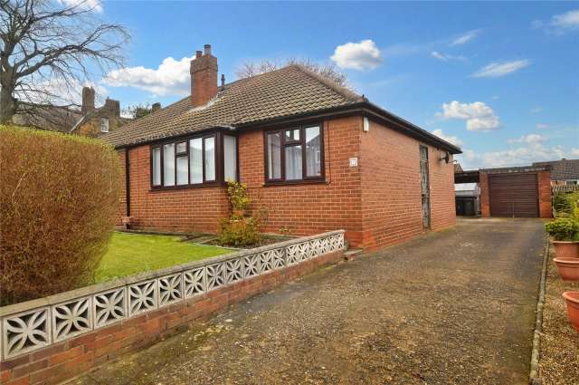 Bungalow For Sale in Leeds, England