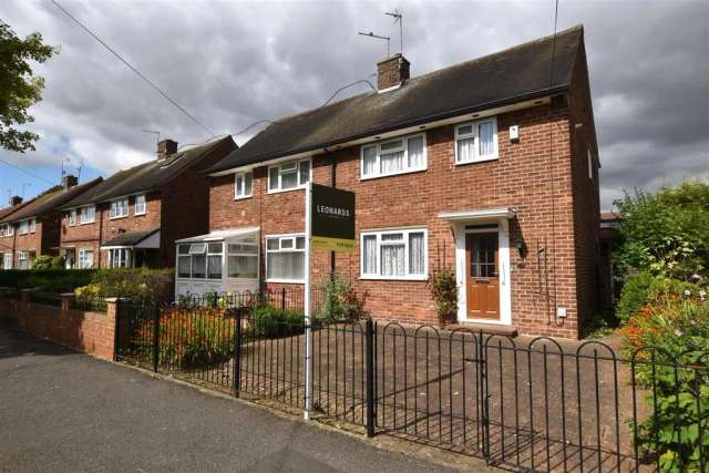 2 bedroom semi-detached house for sale