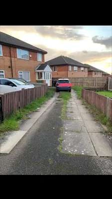 3 Bedroom Semi Detached House with Drive and Large Garden