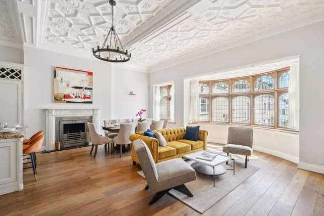 Terraced house to rent in Ennismore Gardens, Knightsbridge, London SW7