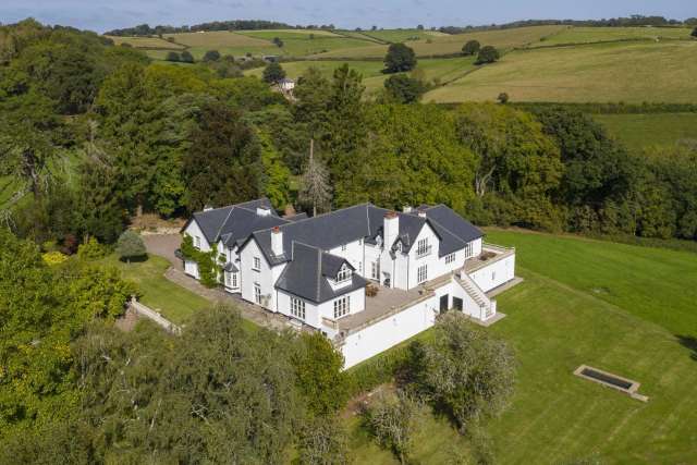 7 Bedroom Luxury Country House with 19 Acres in Monmouthshire Countryside