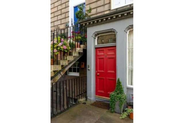 1 Bed Flat - Ground Floor with 1 Reception Room