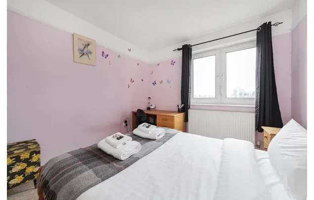 Rent 1 bedroom flat of 600 m² in London