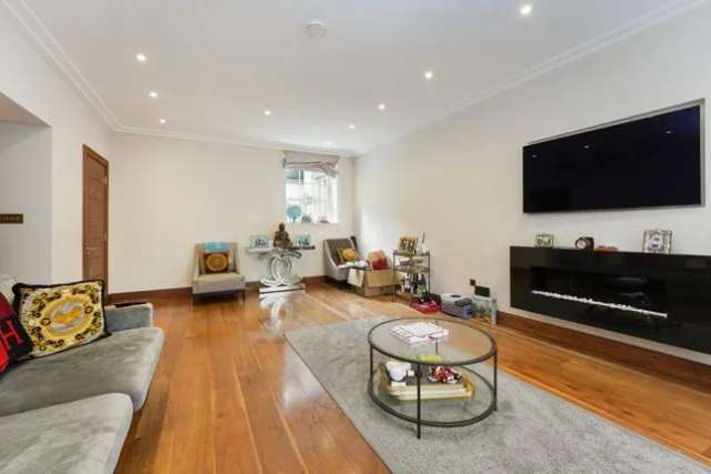 End terrace house to rent in Montpelier Square, London SW7