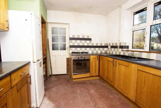 3 Bedroom Semi Detached House - Ideal Investment - Requires Refurbishment