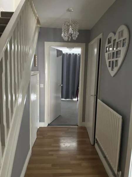 House For Rent in Bishop Sutton, England